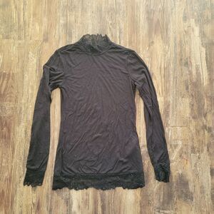 Y.A.S Women's Black Lace Trim Mock Neck Long Sleeve goth Top Ribbed Elegant